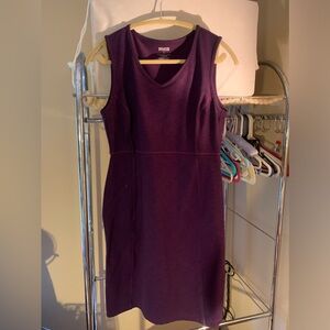 Like new Duluth sleeveless dress in purple